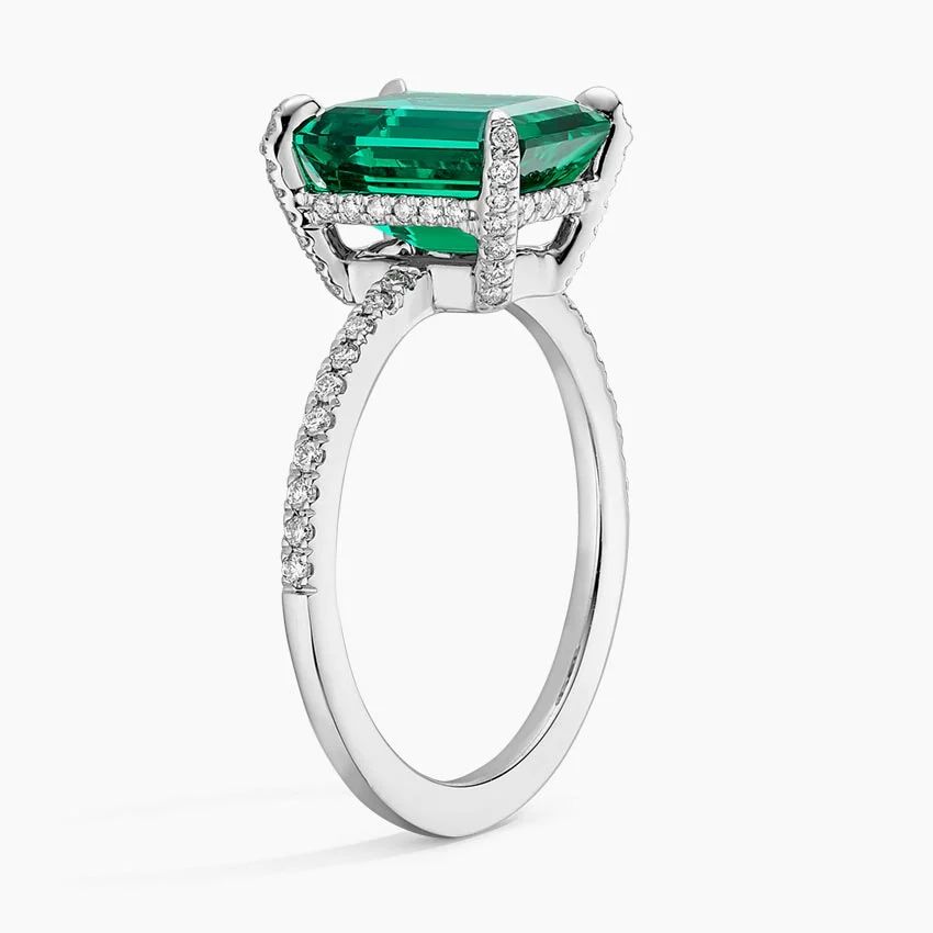 14kt White Gold with Natural Emerald 1.5ct and with 0.25 ct Natural Diamond.